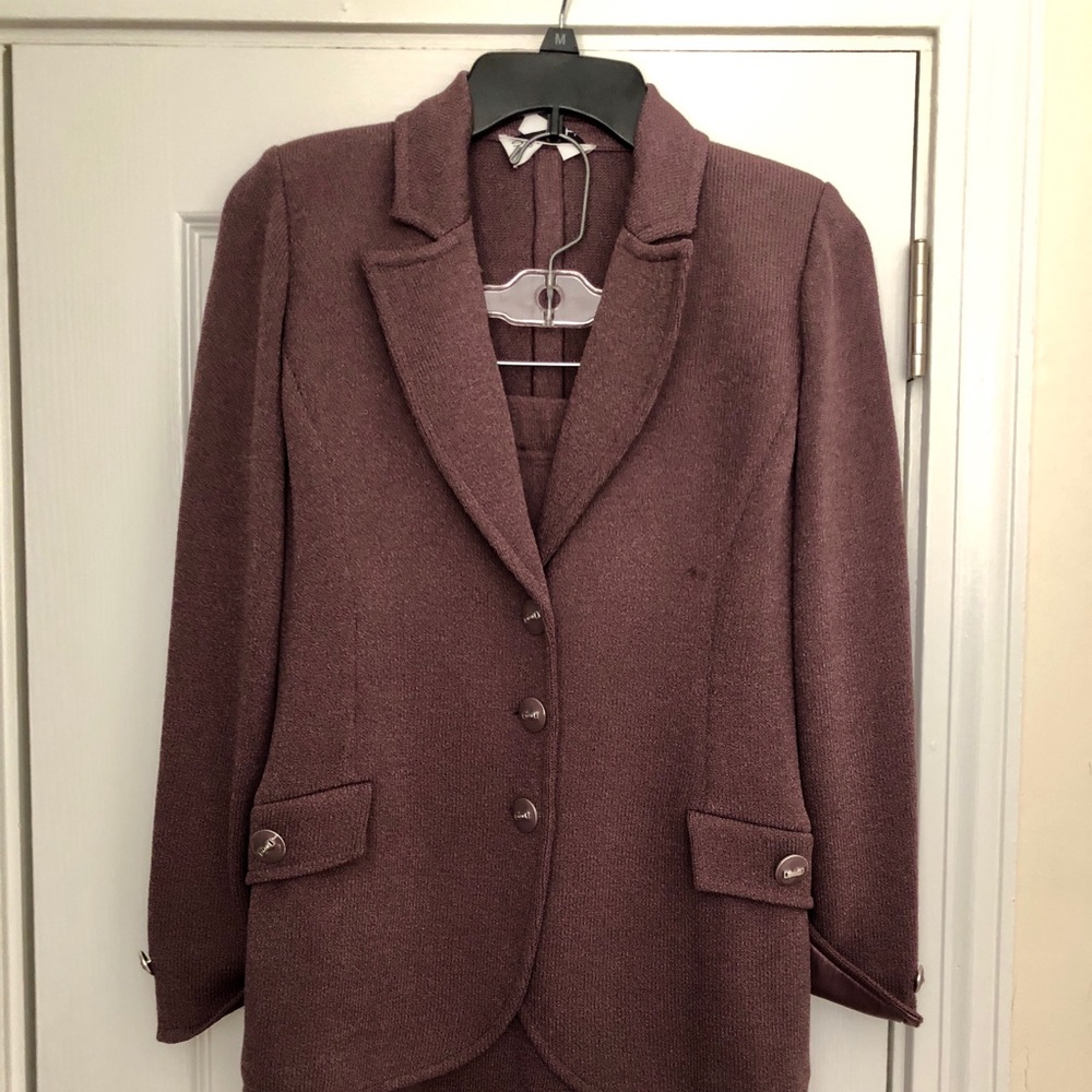 St John skirt suit size 2